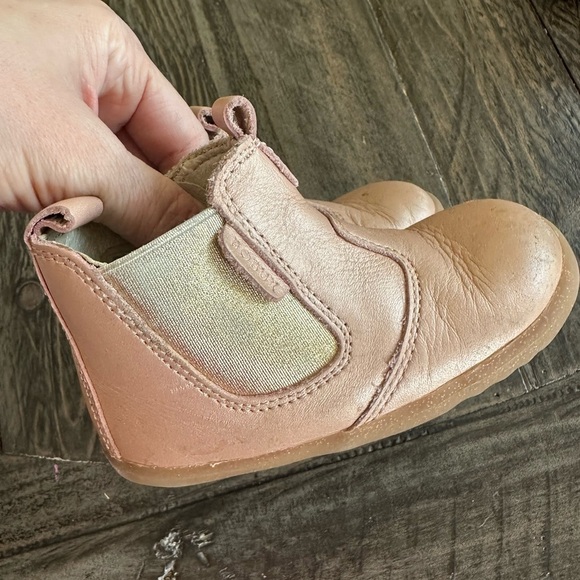 Bobux Tasman leather ankle boot (size 22 EU/6 US) pink gold - Picture 1 of 6
